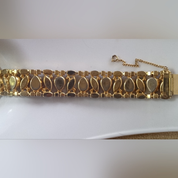 Hattie Carnegie Multi Color, Green Uranium,  Faux Mini Pearls VTG Bracelet - Picture 15 of 16